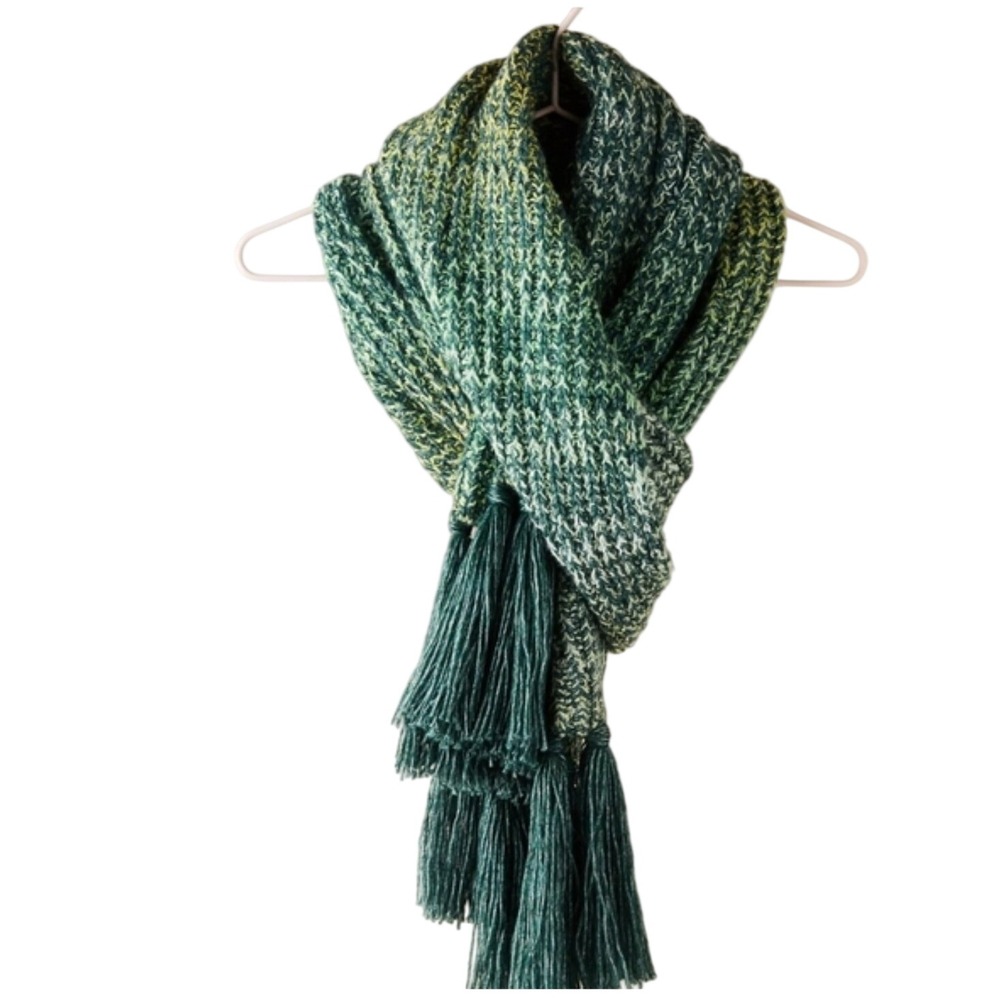Anthropologie Celeste Green Marled Chunky Knit Fringe Scarf Oversized Winter NWT